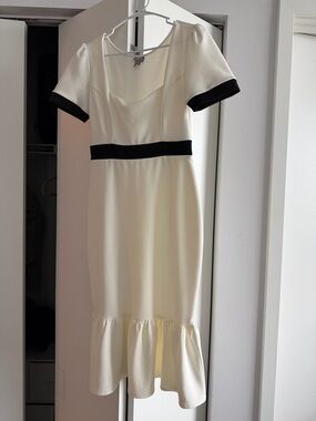 Elegant Cream Dress with Black Trim - Classic Women’s Dress